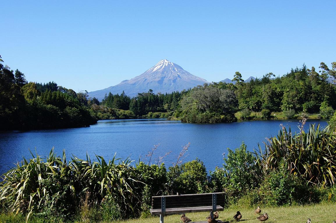 Wanderung am Mount Taranaki in Neuseeland