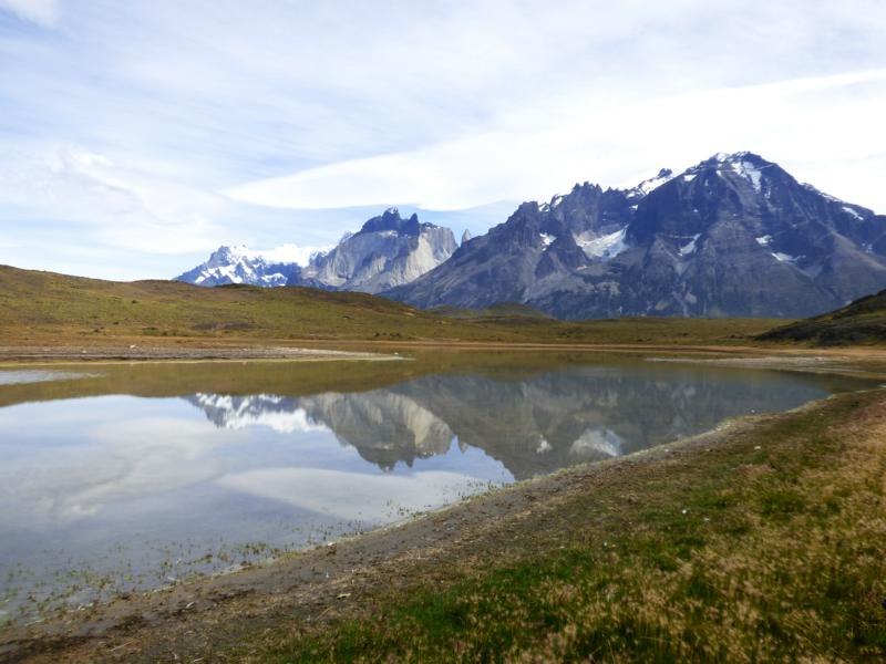 See mit Spiegelung bei Patagonien-Rundreise